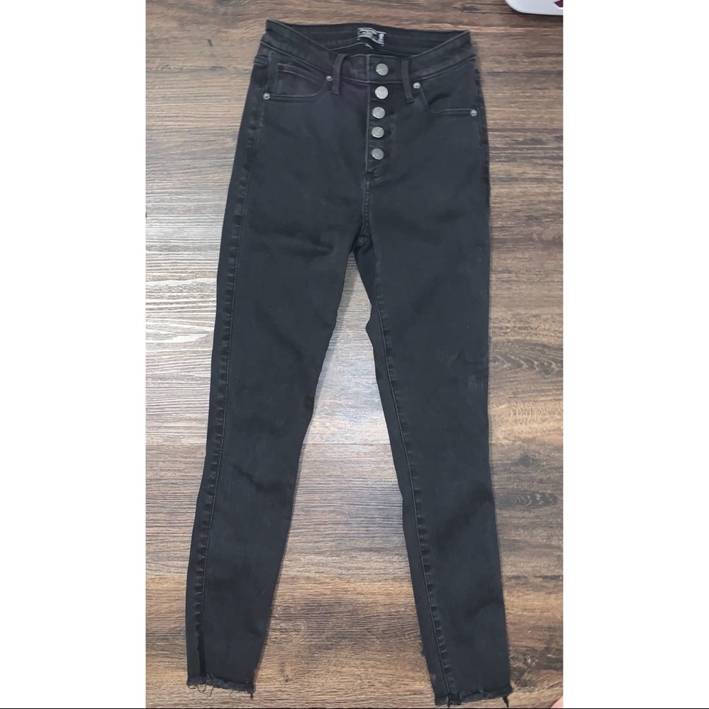 Abercrombie and Fitch high waisted black button up